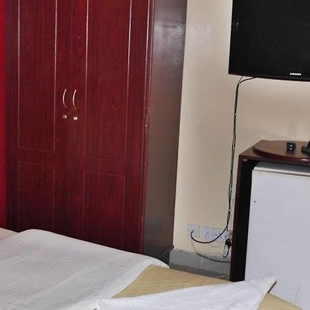 Golden Star Hotel Дубай Екстериор снимка
